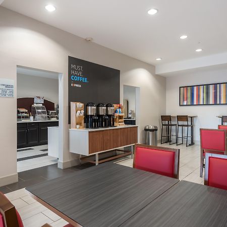 Holiday Inn Express Hotel & Suites Lagrange I-85 By Ihg Bagian luar foto