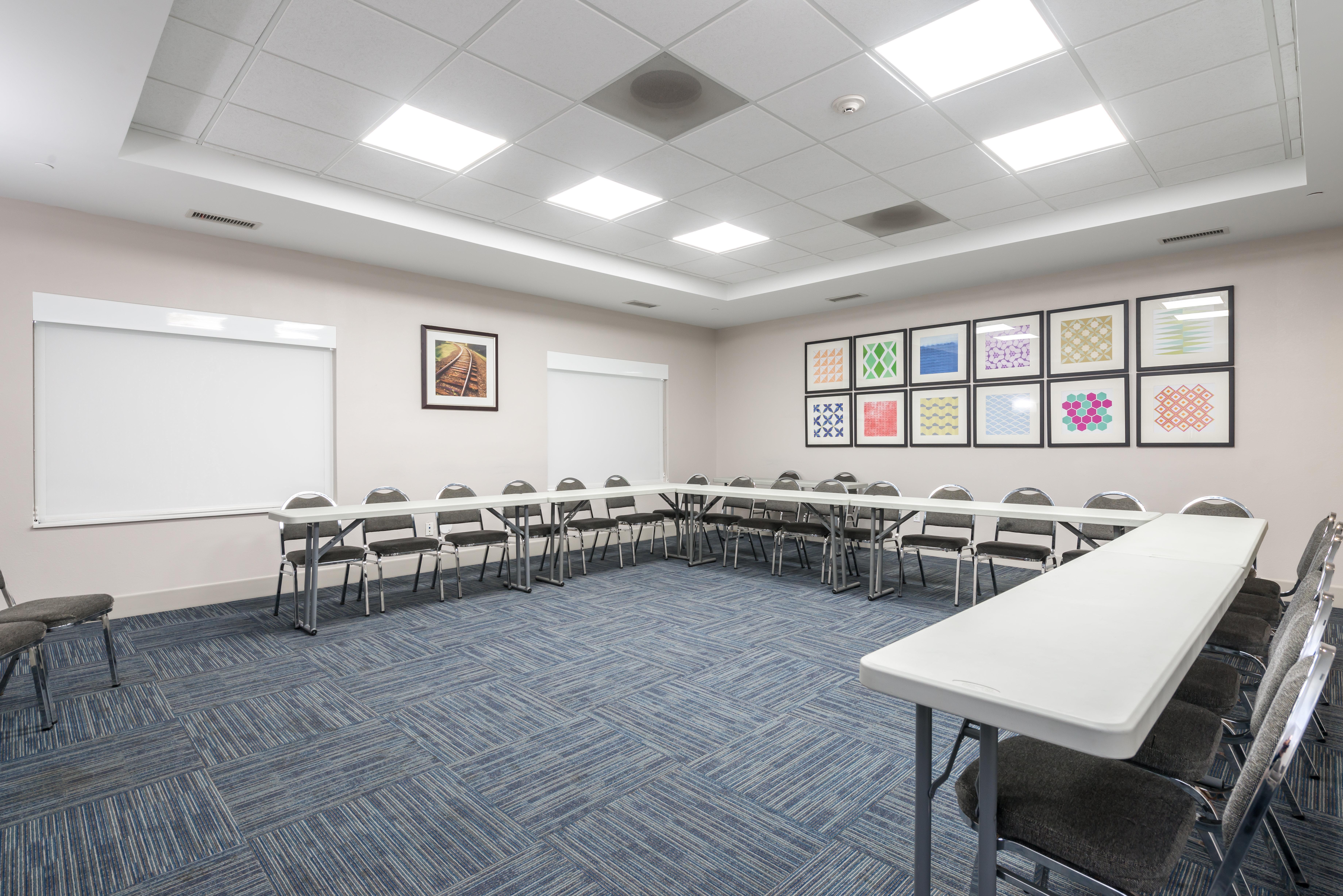 Holiday Inn Express Hotel & Suites Lagrange I-85 By Ihg Bagian luar foto