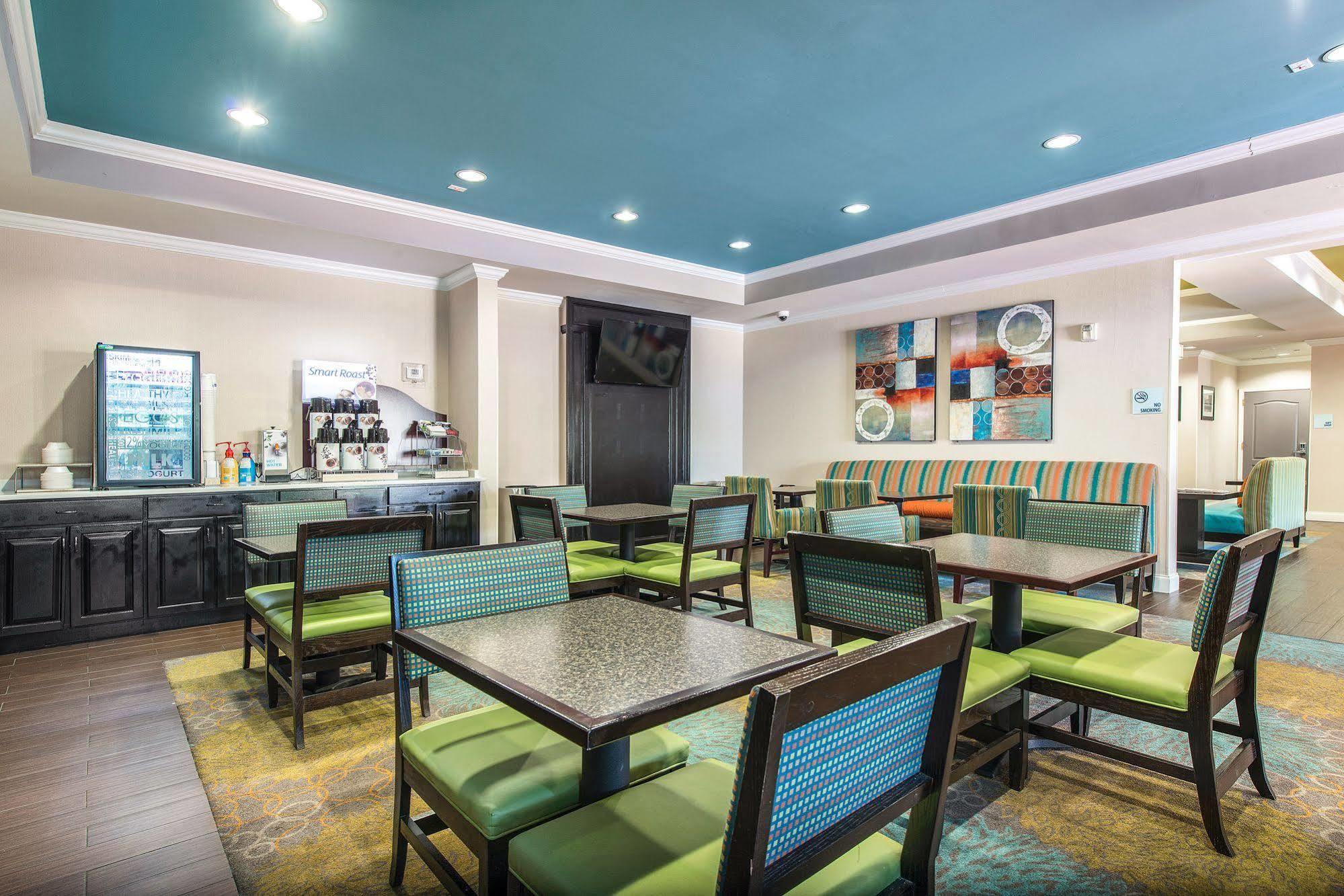 Holiday Inn Express Hotel & Suites Lagrange I-85 By Ihg Bagian luar foto